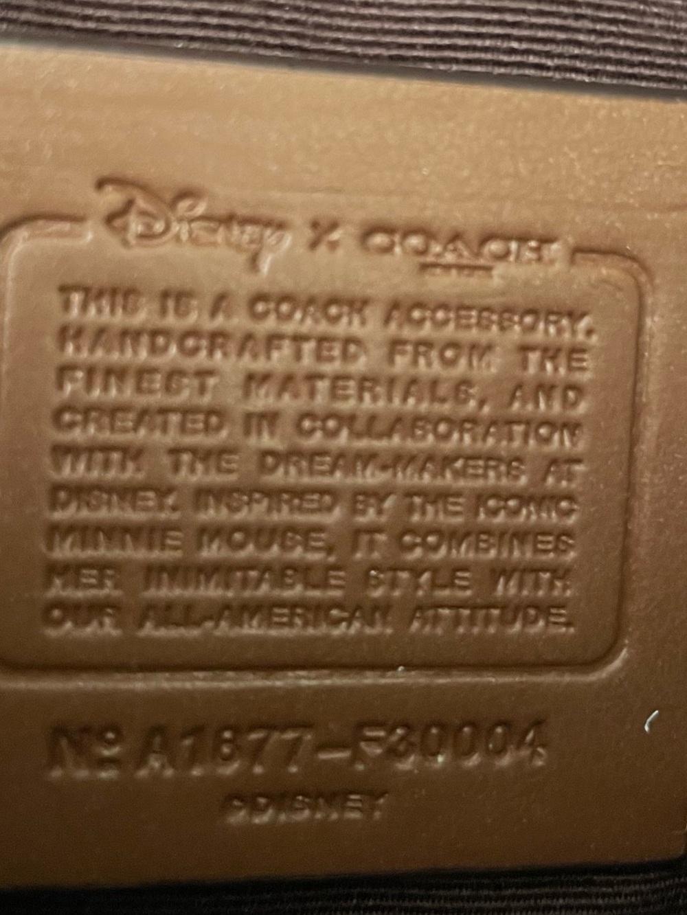 Disney x coach Mickey/minnie signature corner zip wristlet white leather pre own - Picture 7 of 7